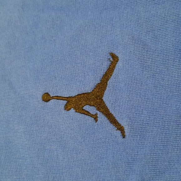 Jordan Melo 10 Crewneck Sweatshirt - Picture 2 of 9